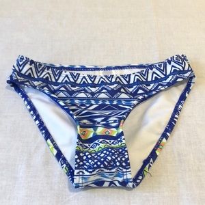 Kids swim bottoms by Envya size 4 NWOT C33